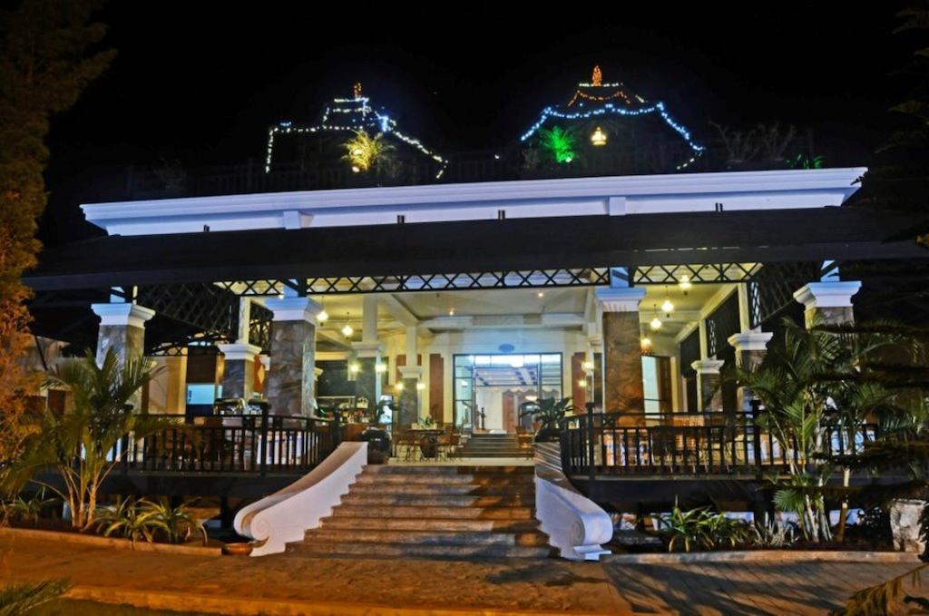 Royal Reward Resort Pyin Oo Lwin Exterior photo