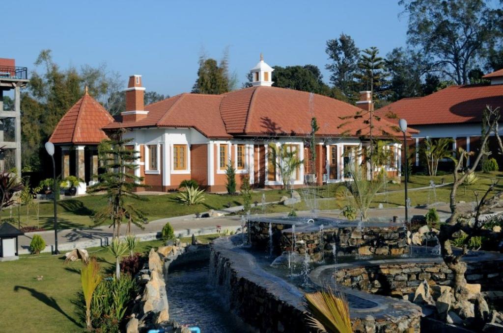 Royal Reward Resort Pyin Oo Lwin Exterior photo