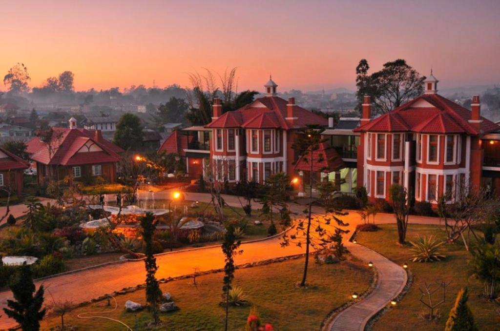 Royal Reward Resort Pyin Oo Lwin Exterior photo