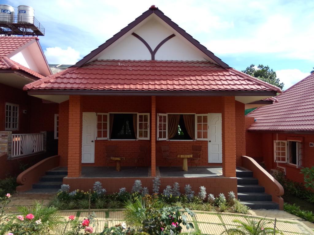 Royal Reward Resort Pyin Oo Lwin Exterior photo