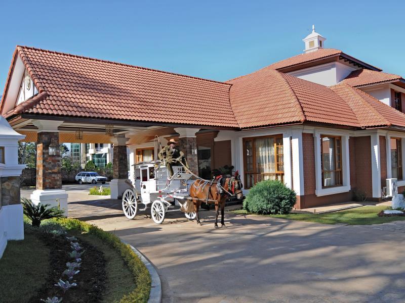 Royal Reward Resort Pyin Oo Lwin Exterior photo