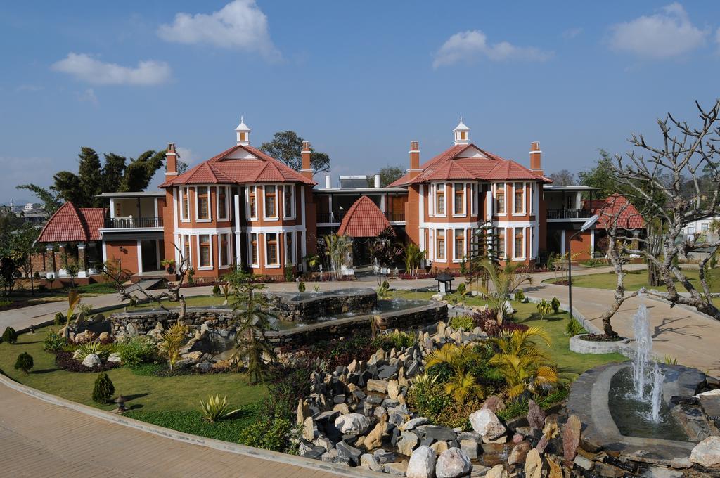 Royal Reward Resort Pyin Oo Lwin Exterior photo