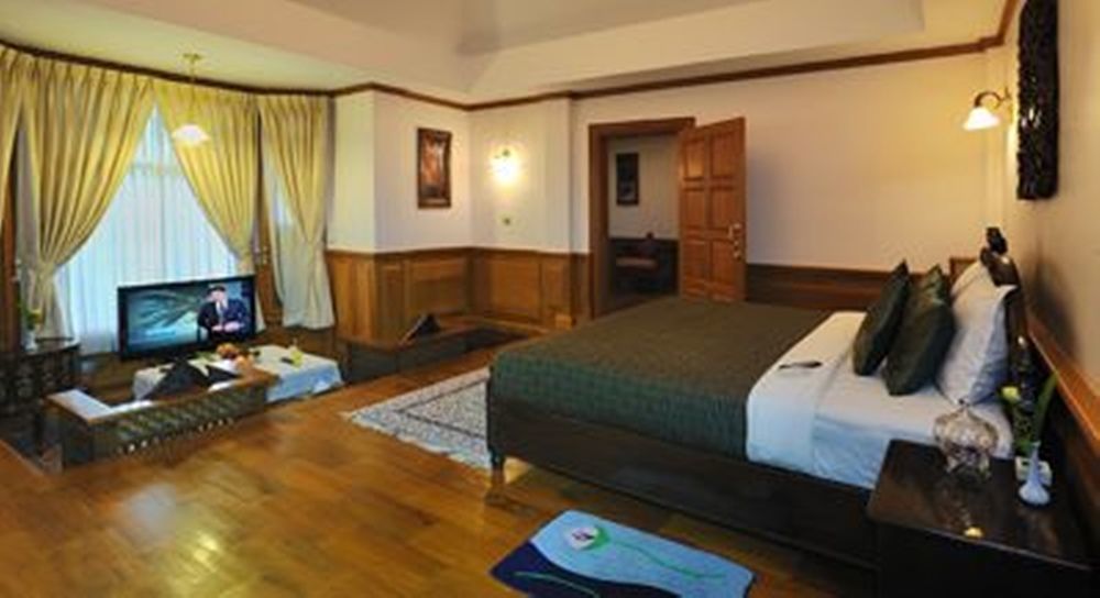 Royal Reward Resort Pyin Oo Lwin Exterior photo